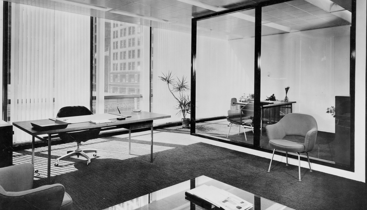One of the manager&rsquo;s offices in the Inland Steel Building in 1958. (Photo&nbsp;&copy; Ezra Stoller ESTO)